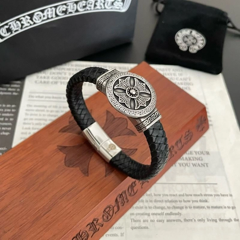 Sleek Chrome Hearts Bracelets 241771
