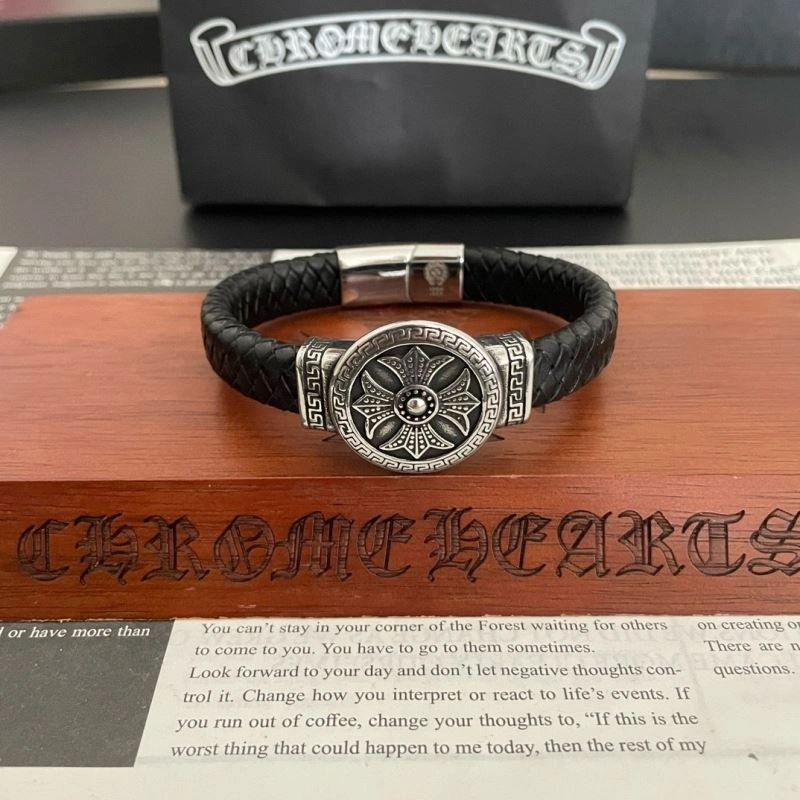 Sleek Chrome Hearts Bracelets 241771