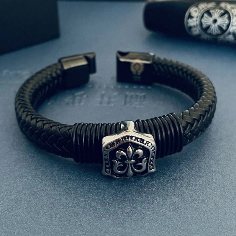 Sleek Chrome Hearts Bracelets 241448