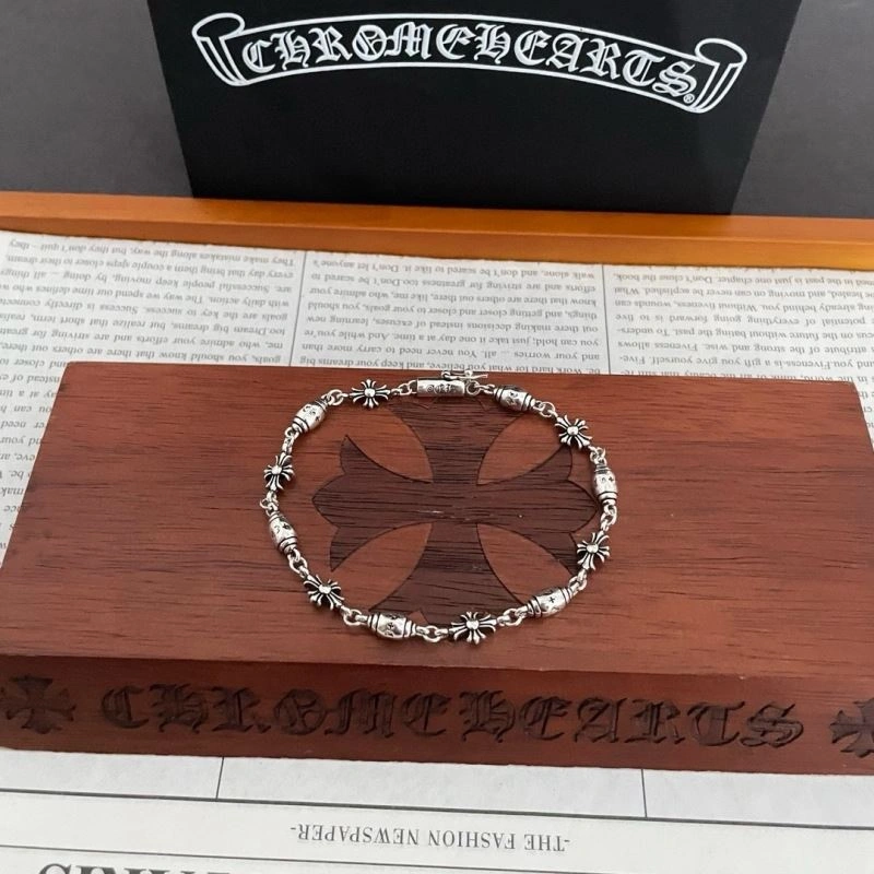Compact Chrome Hearts Bracelets 241432