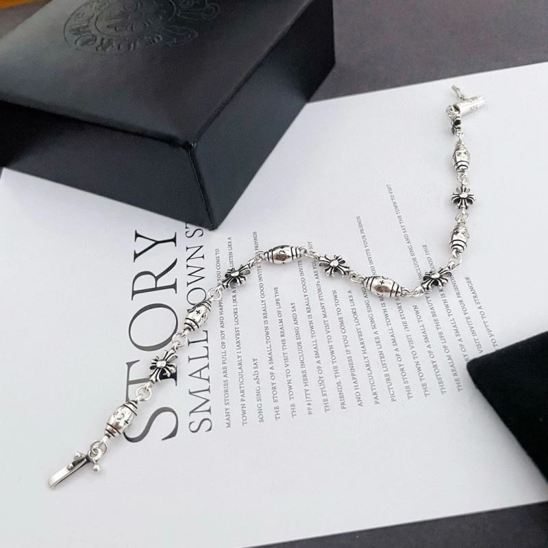 Compact Chrome Hearts Bracelets 241432