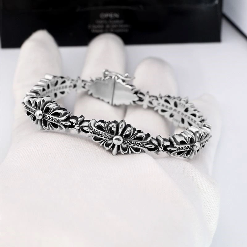 Bright Chrome Hearts Bracelets 238304