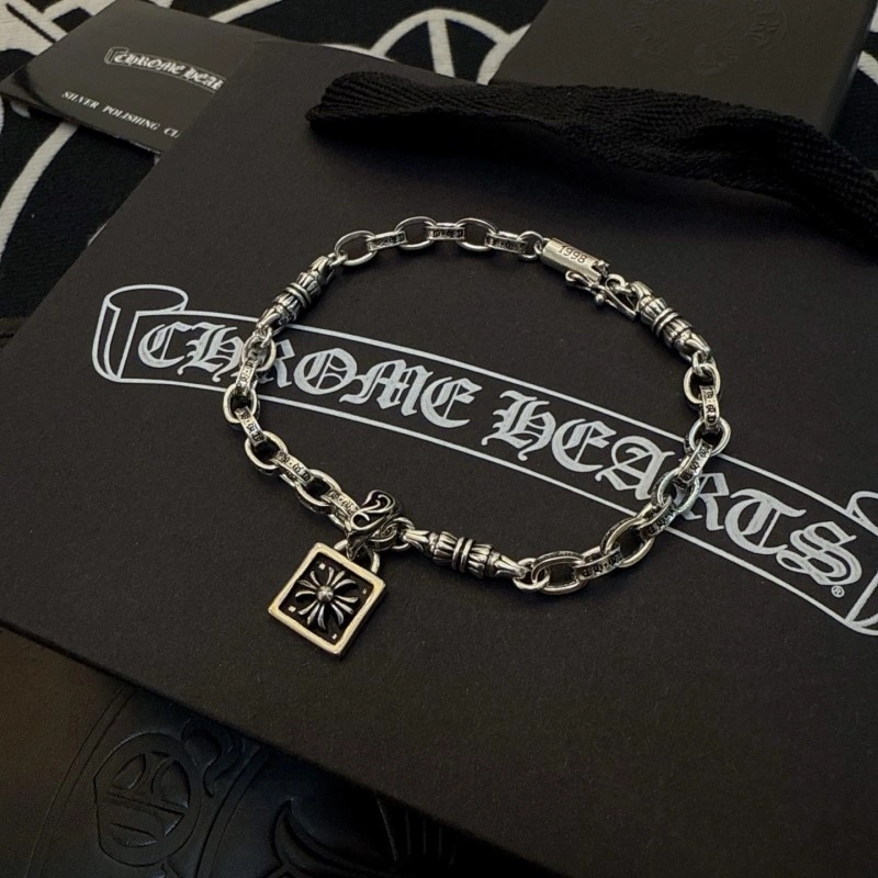 Cozy Chrome Hearts Bracelets 237340