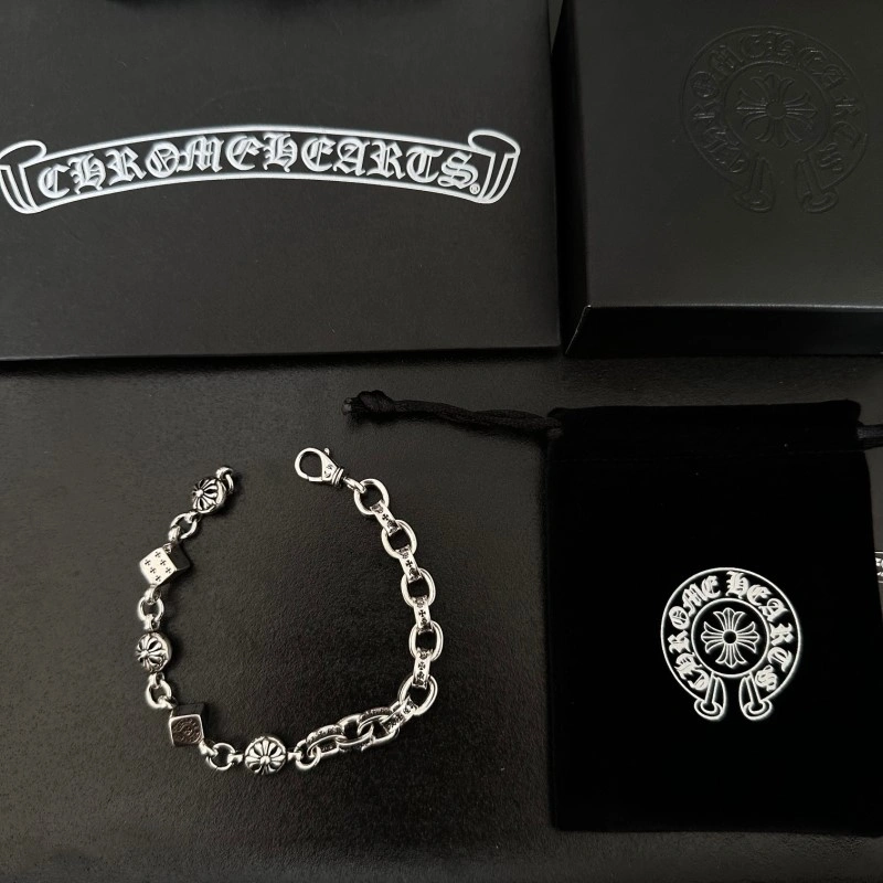 Bold Chrome Hearts Bracelets 237097