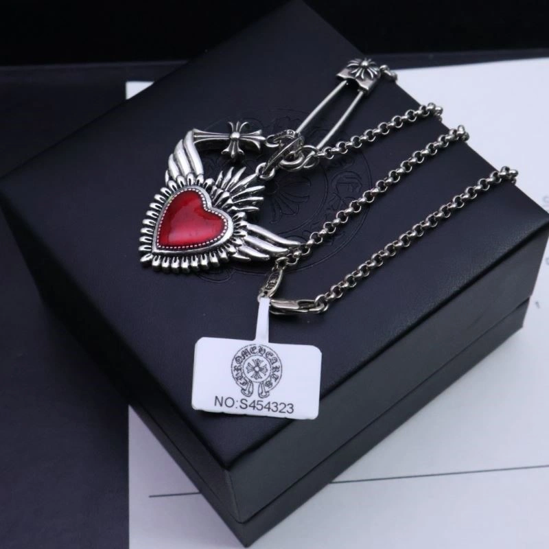Fashionable Chrome Hearts Brooches 239674