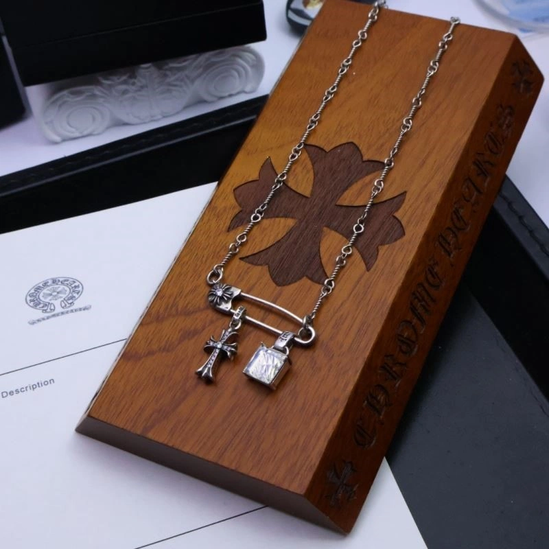 StreetReady Chrome Hearts Brooches 239666