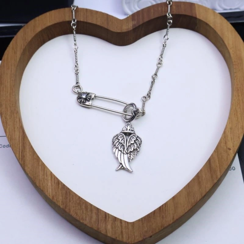 Contemporary Chrome Hearts Brooches 239664