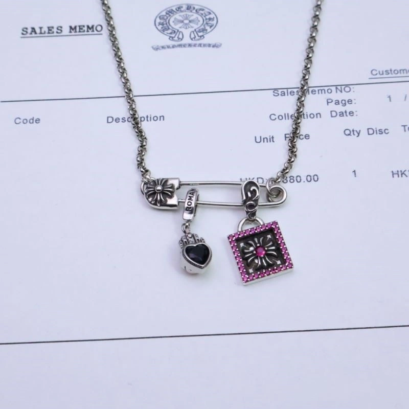 FashionForward Chrome Hearts Brooches 239661