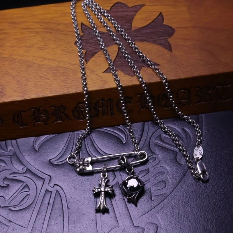 Chrome Hearts Brooches WaterResistant 239657