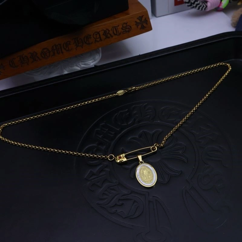FashionForward Chrome Hearts Brooches 238818