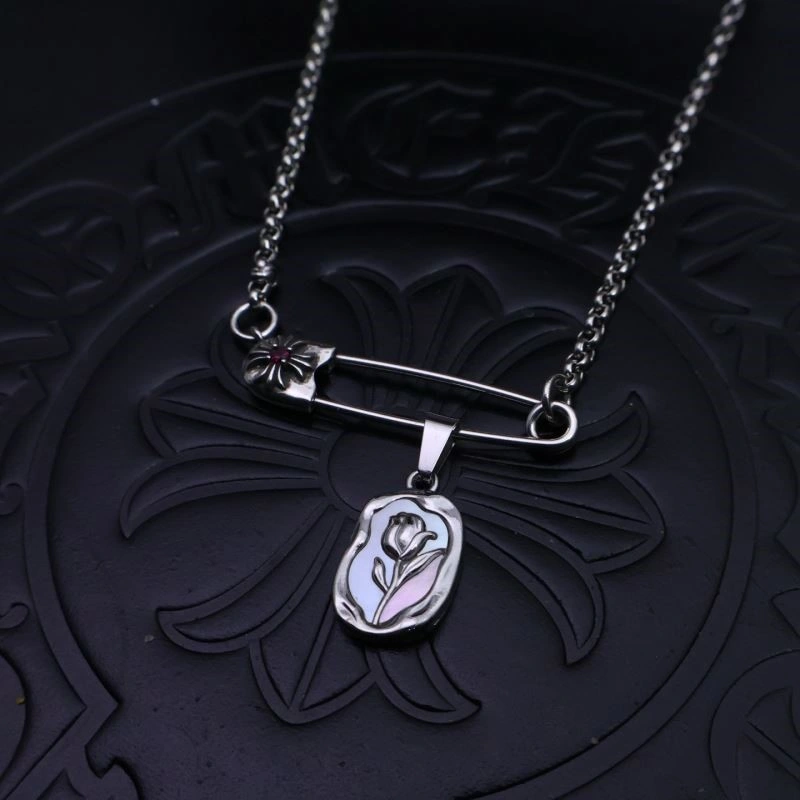 Tailored Chrome Hearts Brooches 238842