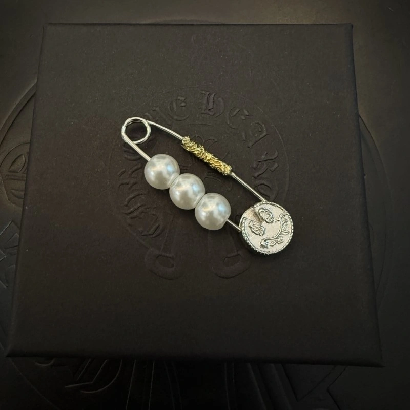 Premium Chrome Hearts Brooches 237070
