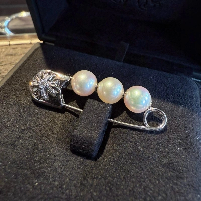 Chrome Hearts Brooches Sophisticated 237062