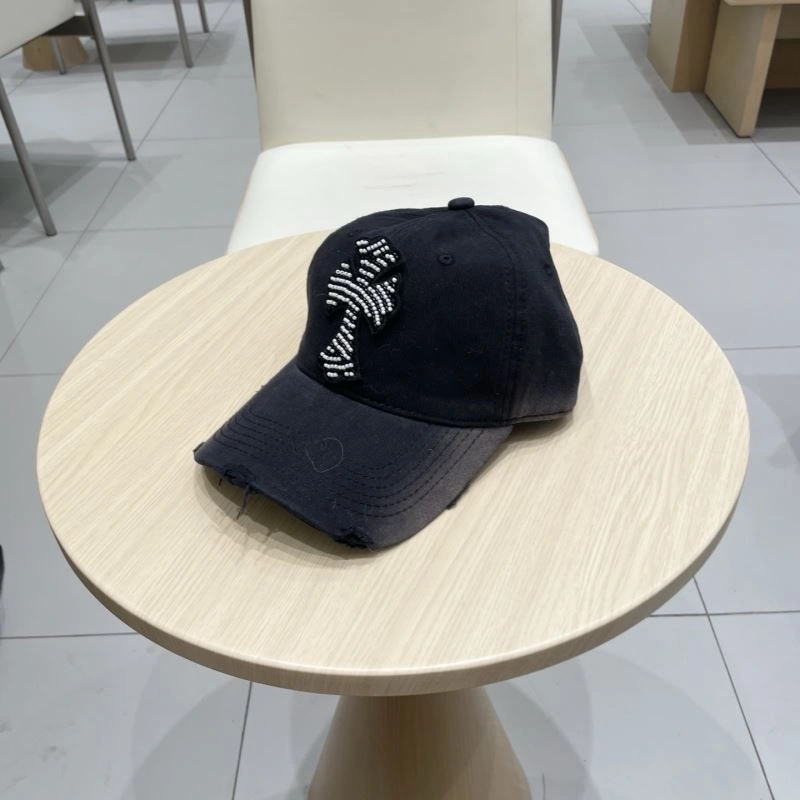 Reliable Chrome Hearts Caps 259112