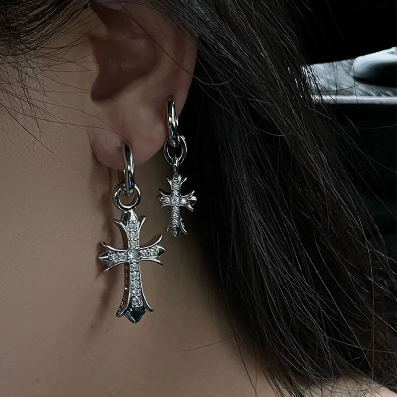 Vibrant Chrome Hearts Earrings 242490
