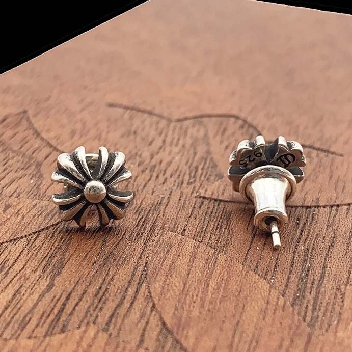 Chrome Hearts Earrings Sporty 240737