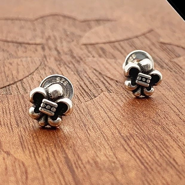 Comfortable Chrome Hearts Earrings 240251