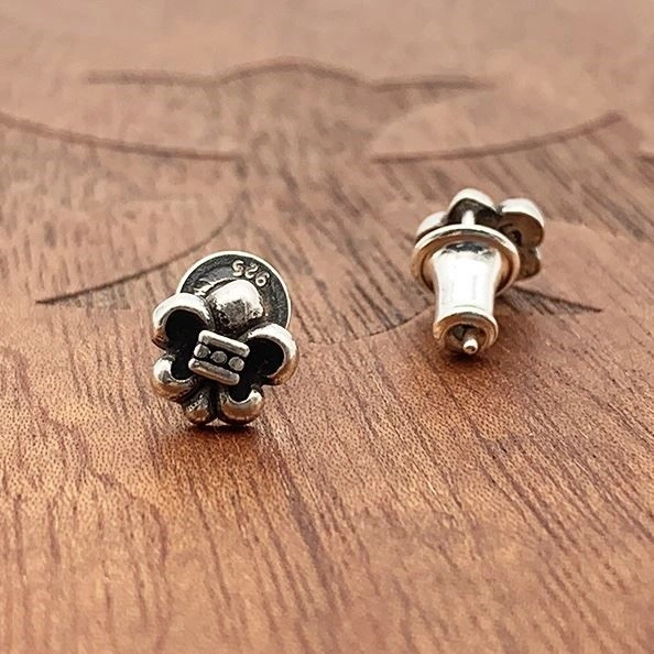 Comfortable Chrome Hearts Earrings 240251