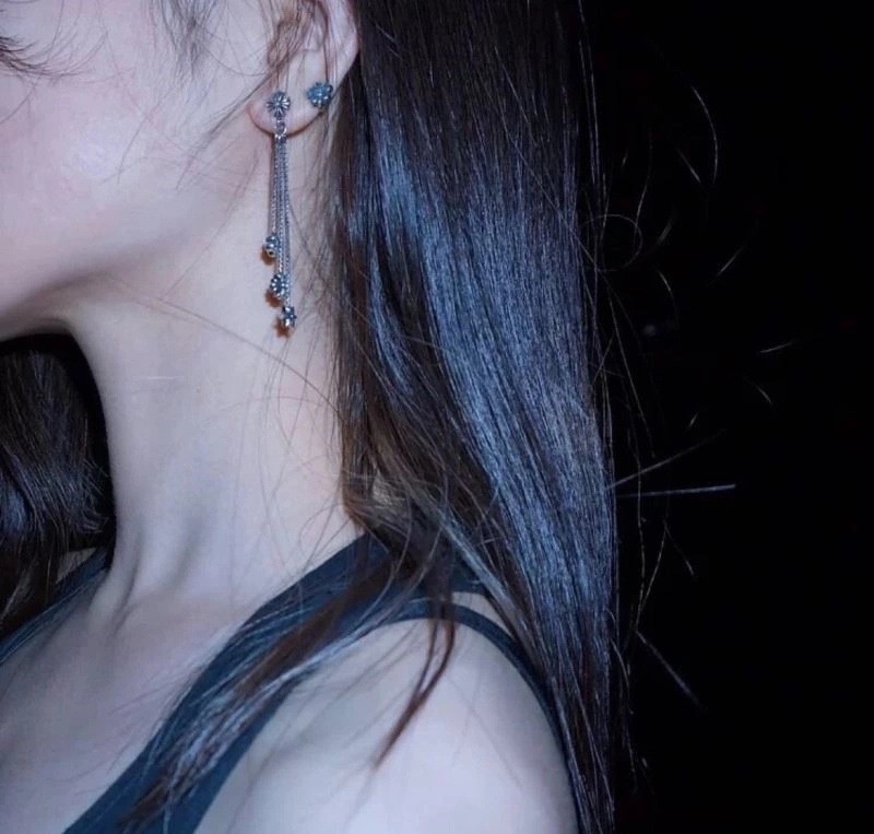 Sophisticated Chrome Hearts Earrings 239645