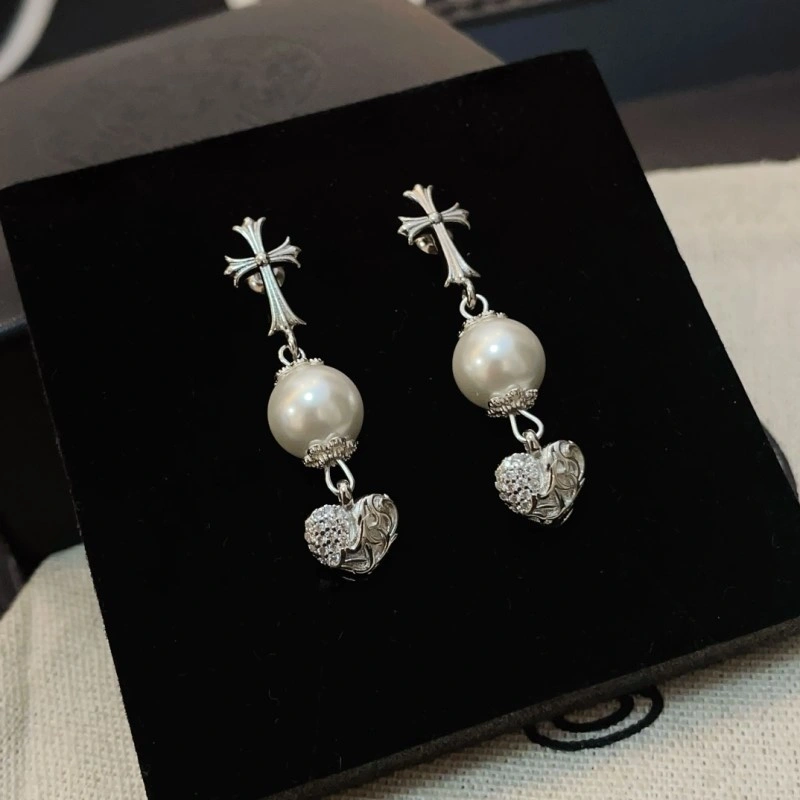 Youthful Chrome Hearts Earrings 238041