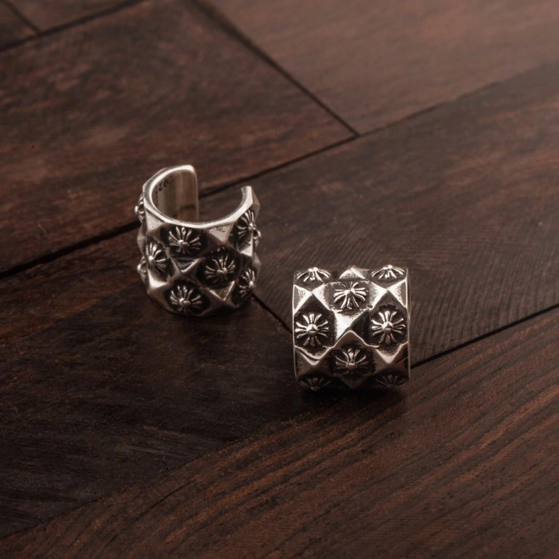 Lightweight Chrome Hearts Earrings 237061