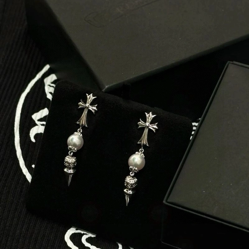 Sophisticated Chrome Hearts Earrings 237054