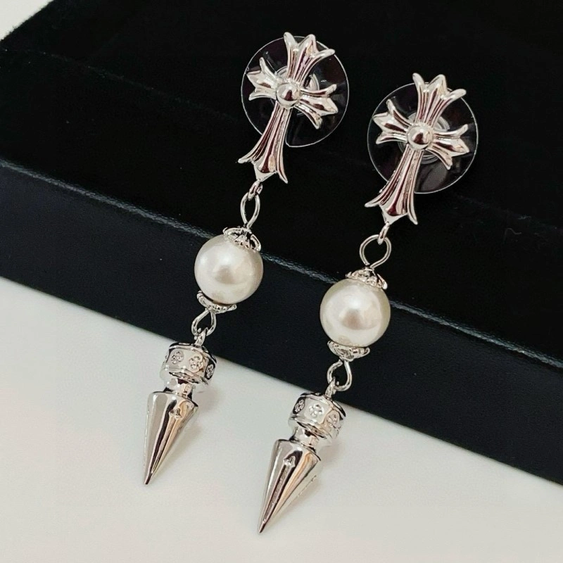 Sophisticated Chrome Hearts Earrings 237054