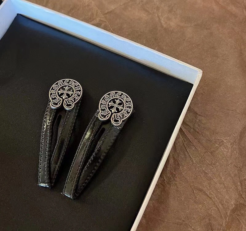 FashionForward Chrome Hearts Hairpins 241278