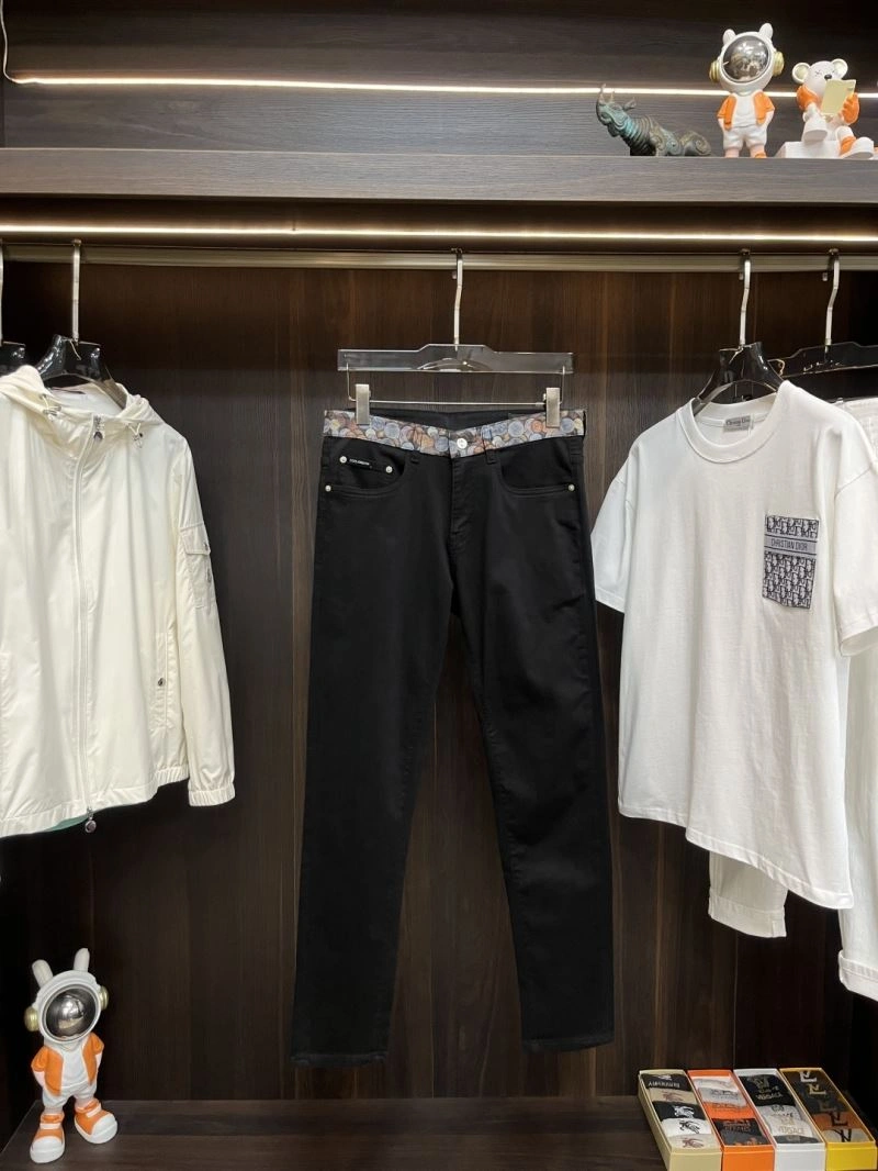 Effortless Chrome Hearts Jeans 118570