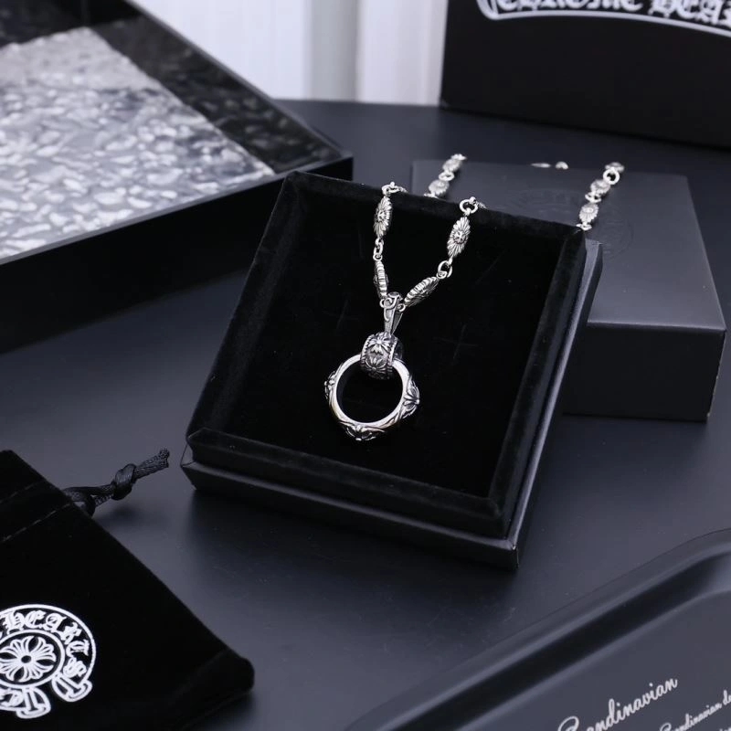 Thermal Chrome Hearts Necklaces 242252
