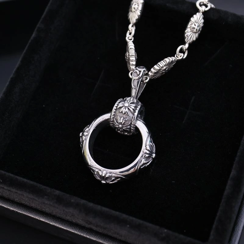 Thermal Chrome Hearts Necklaces 242252