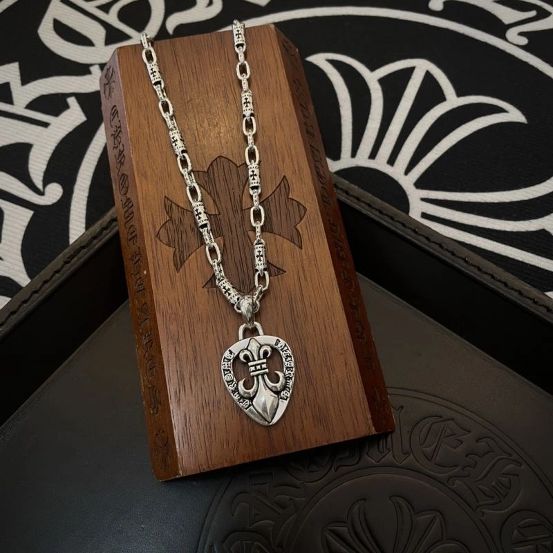Sophisticated Chrome Hearts Necklaces 242211