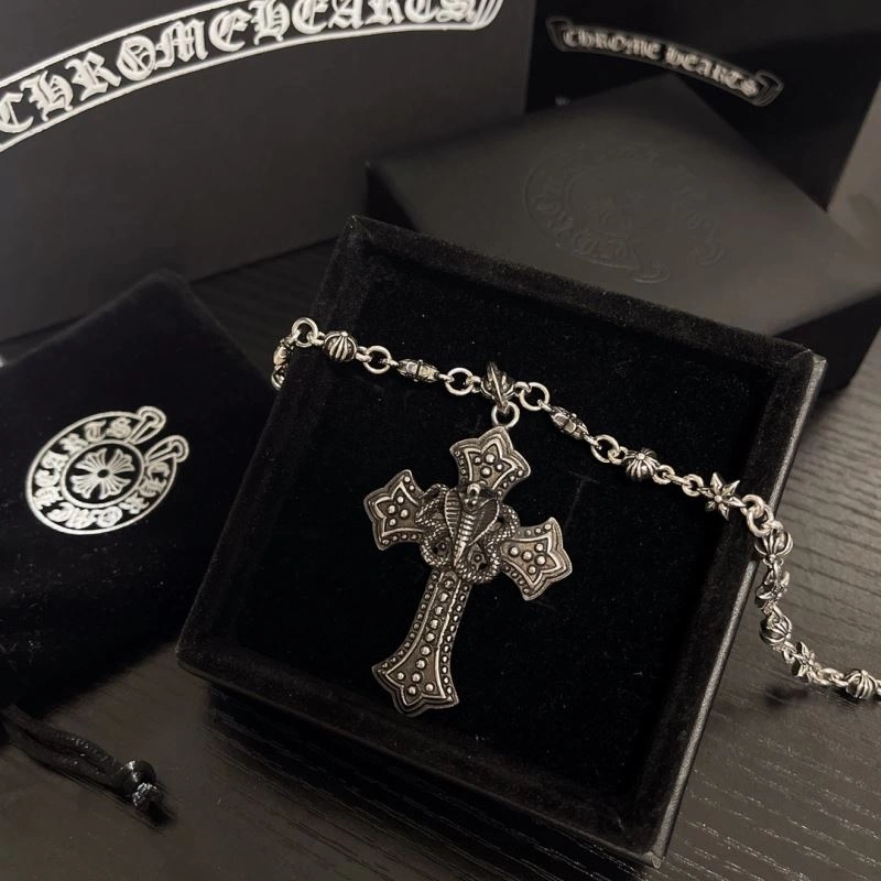 Fashionable Chrome Hearts Necklaces 242236
