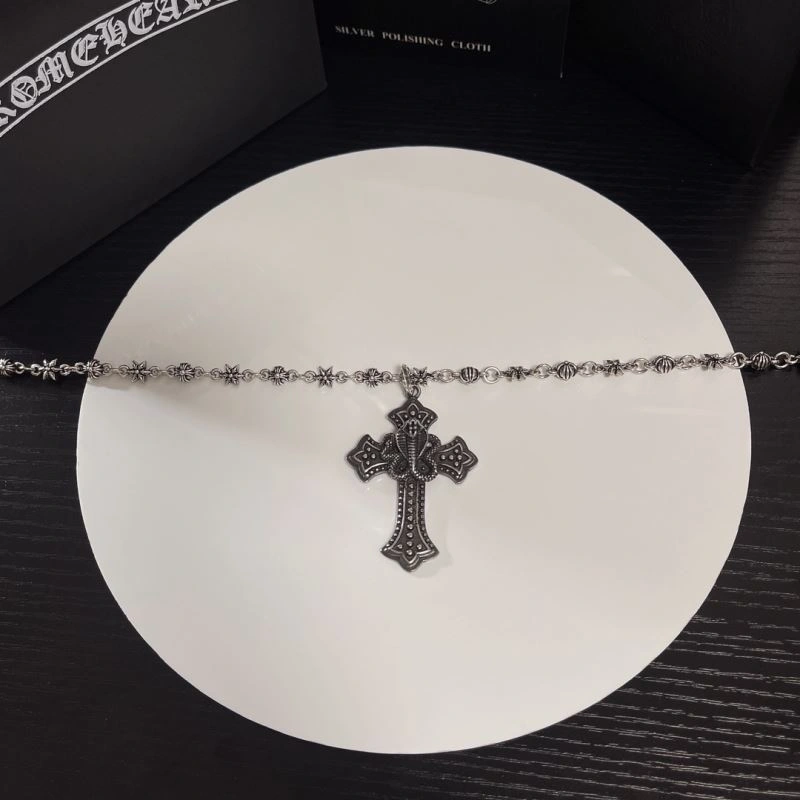 Fashionable Chrome Hearts Necklaces 242236