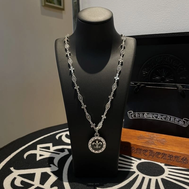 Seasonal Chrome Hearts Necklaces 242204