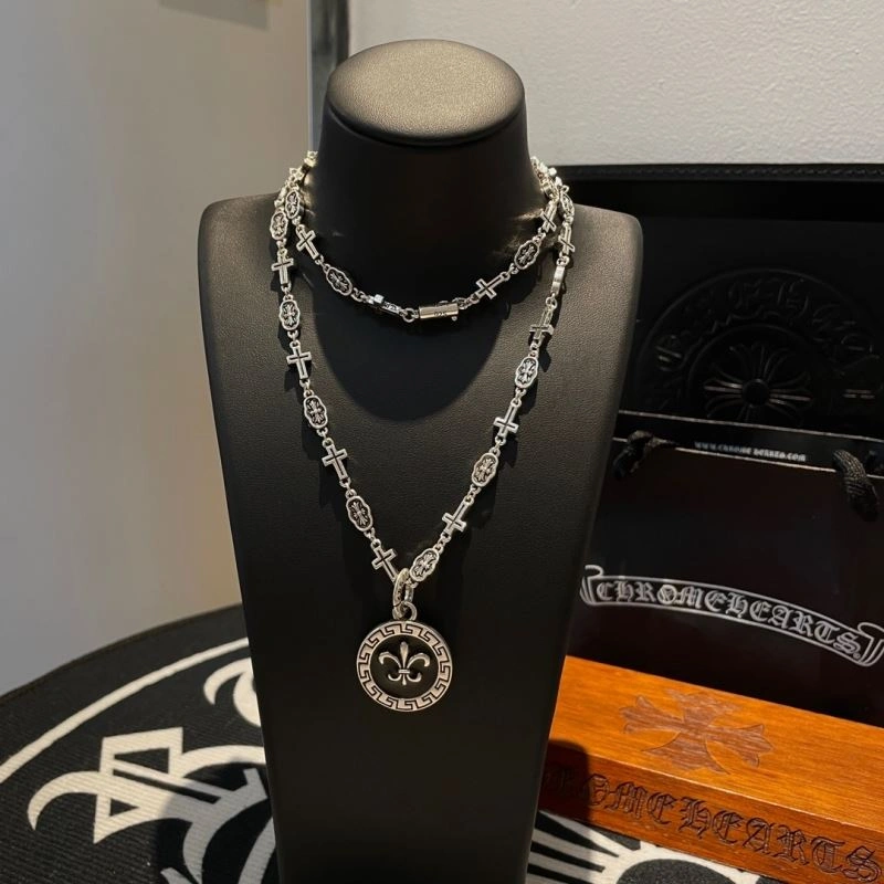 Seasonal Chrome Hearts Necklaces 242204