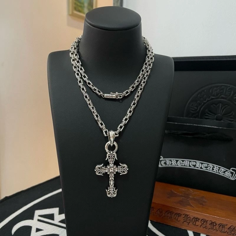 Breathable Chrome Hearts Necklaces 242171