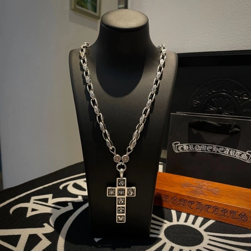 Modern Chrome Hearts Necklaces 242169