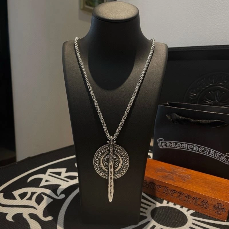 Seasonal Chrome Hearts Necklaces 242130