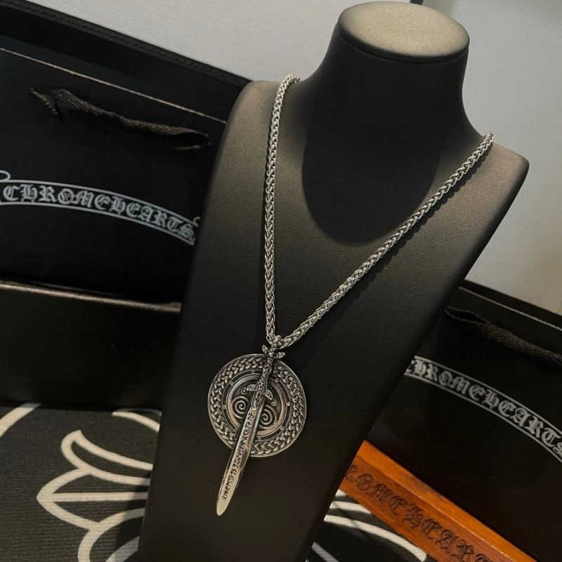 Seasonal Chrome Hearts Necklaces 242130