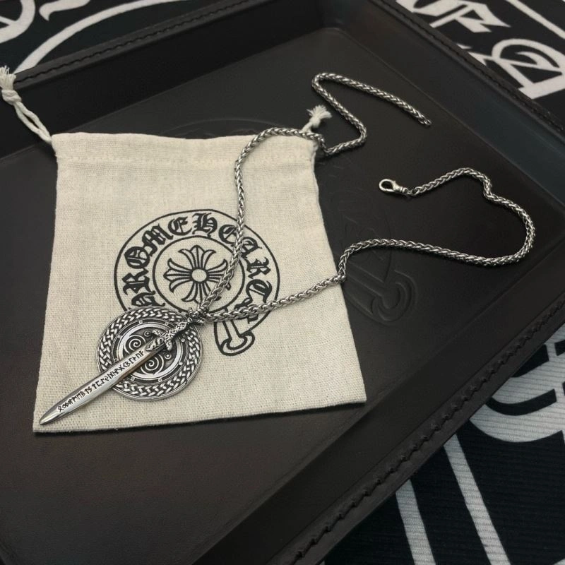 Seasonal Chrome Hearts Necklaces 242130