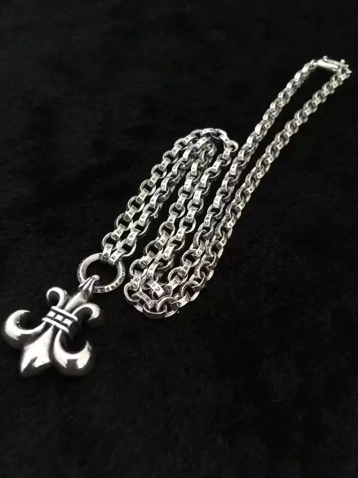 Classic Chrome Hearts Necklaces 242078