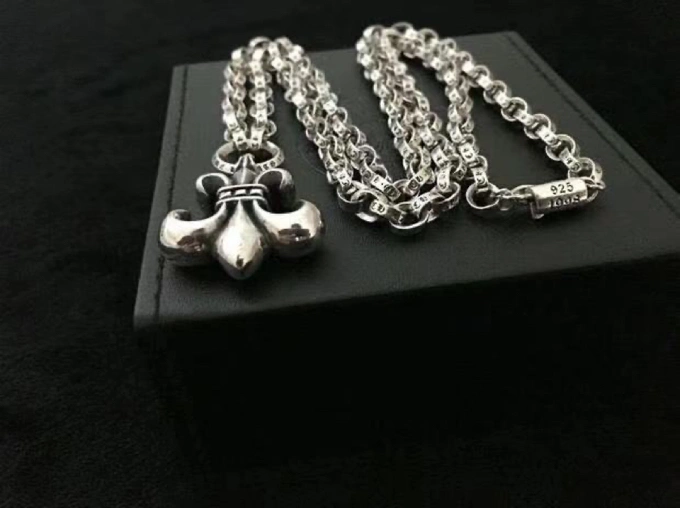 Classic Chrome Hearts Necklaces 242078