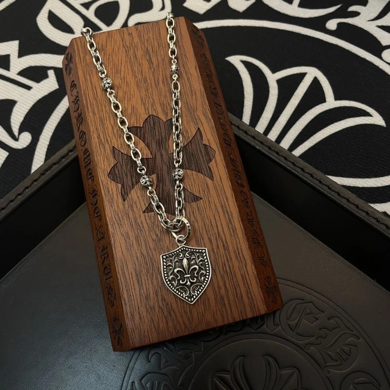 Bold Chrome Hearts Necklaces 242061