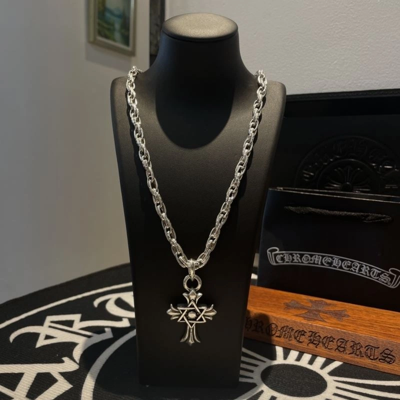 Snug Chrome Hearts Necklaces 242067