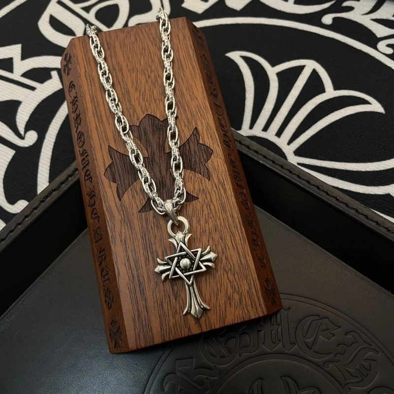 Snug Chrome Hearts Necklaces 242067