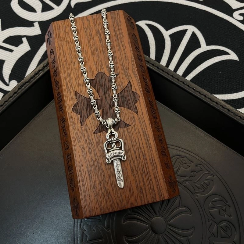 Bold Chrome Hearts Necklaces 242027