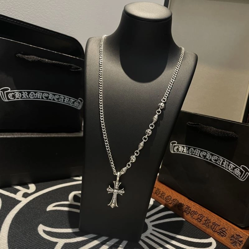 Cozy Chrome Hearts Necklaces 242006