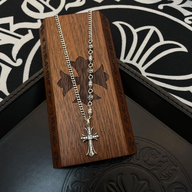 Cozy Chrome Hearts Necklaces 242006