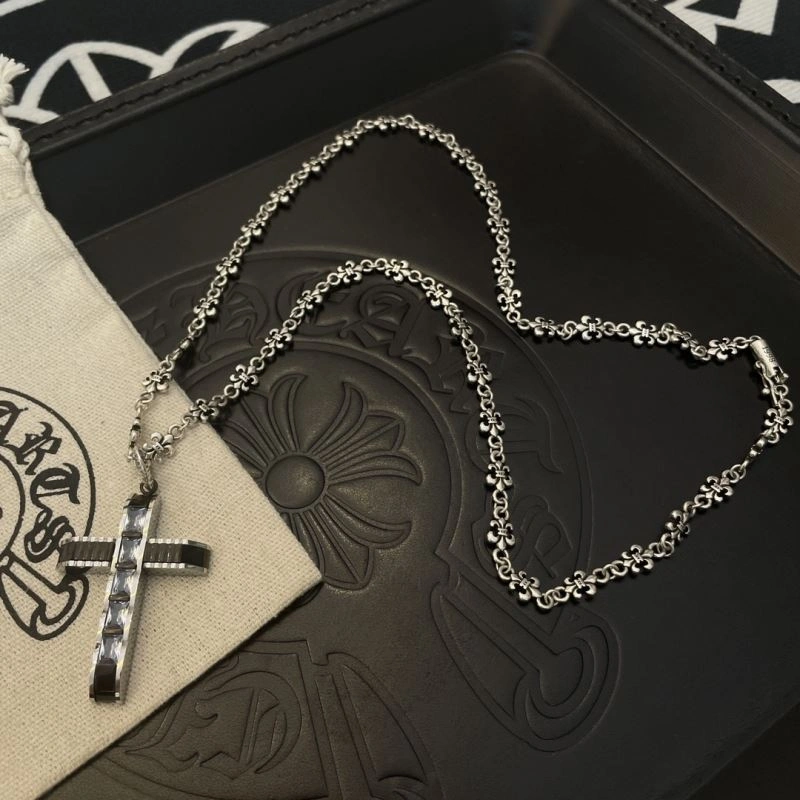 Snug Chrome Hearts Necklaces 241985